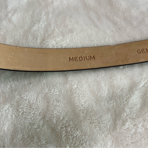 Vintage Women’s Cipriani Leather Black Belt With Chain Embellished Buckle Size M - Picture 4 of 4